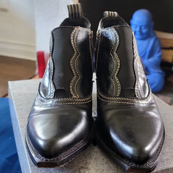 EUC Liberty Black bootie embroidered black leather size 10 - Picture 1 of 5